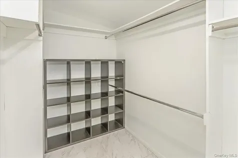 93 Searingtown Road Albertson NY 11507