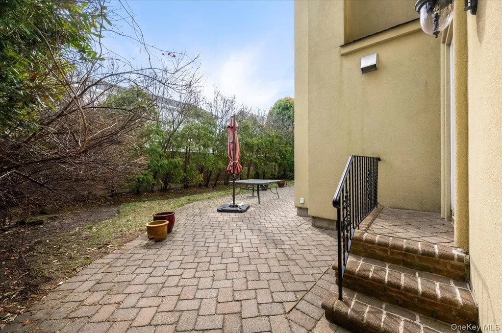 70 Lewis Avenue Atlantic Beach NY 11509