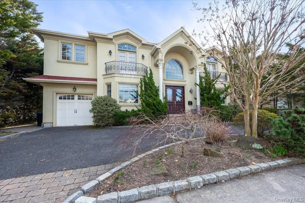 70 Lewis Avenue Atlantic Beach NY 11509