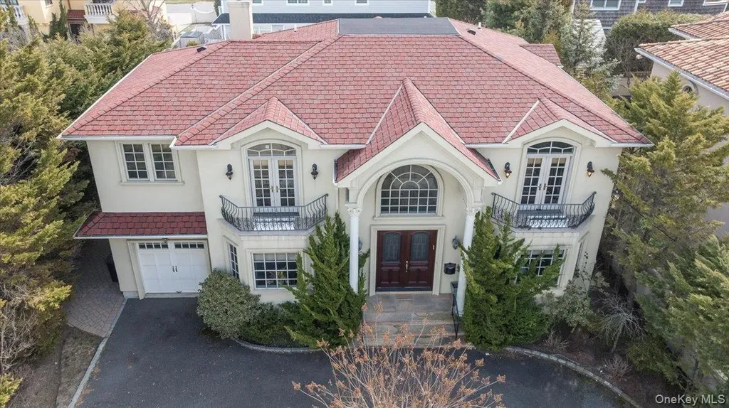 70 Lewis Avenue Atlantic Beach NY 11509