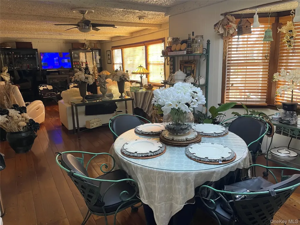 27 Birch Lane Valley Stream NY 11581