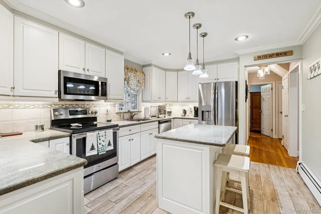 251 Hamilton Avenue Massapequa NY 11758