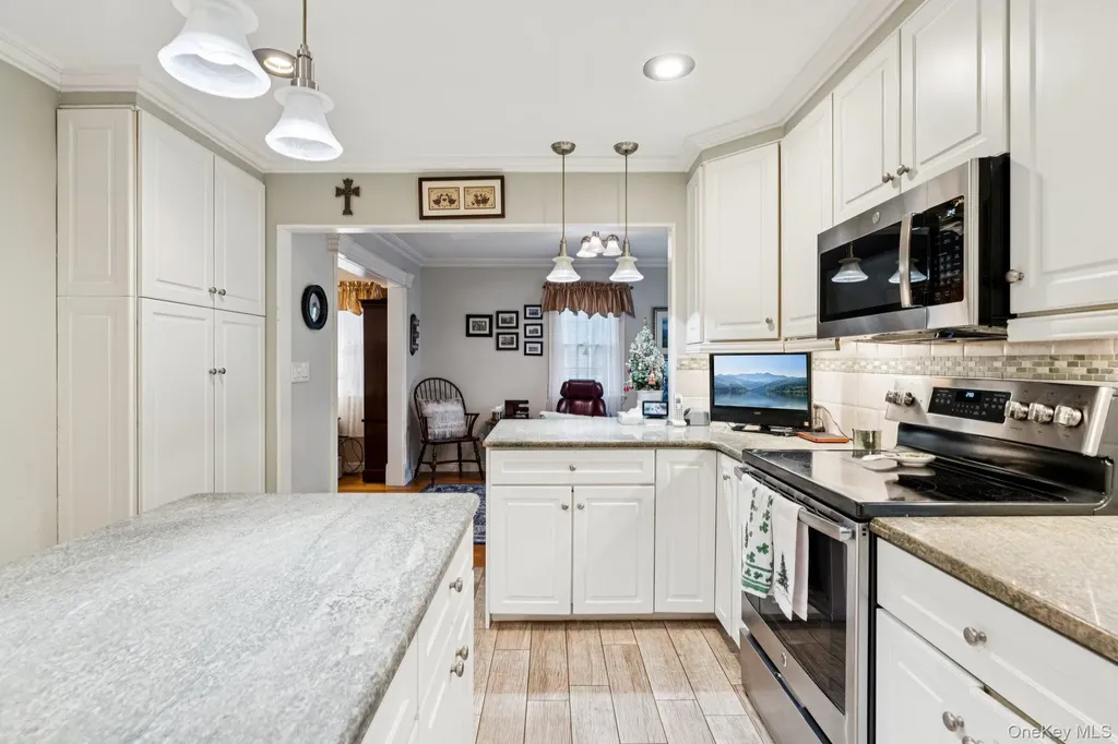 251 Hamilton Avenue Massapequa NY 11758