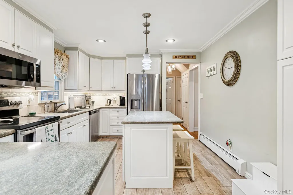 251 Hamilton Avenue Massapequa NY 11758
