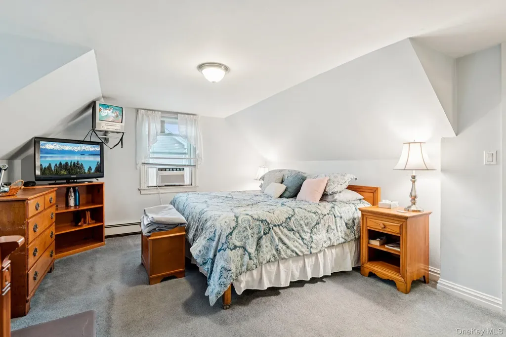 251 Hamilton Avenue Massapequa NY 11758