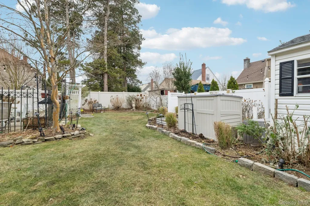 251 Hamilton Avenue Massapequa NY 11758