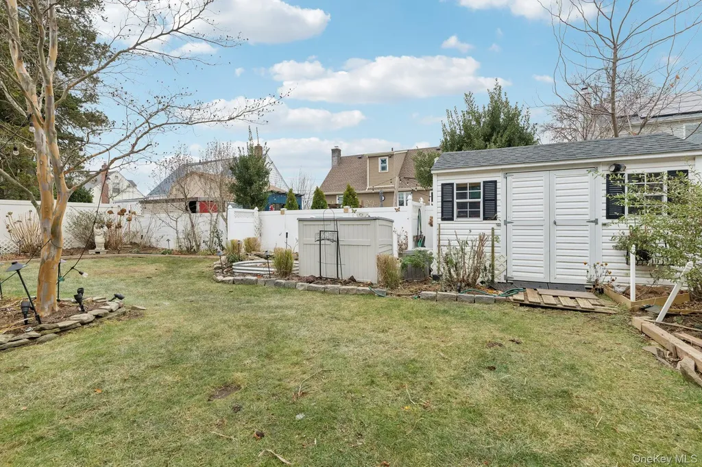 251 Hamilton Avenue Massapequa NY 11758