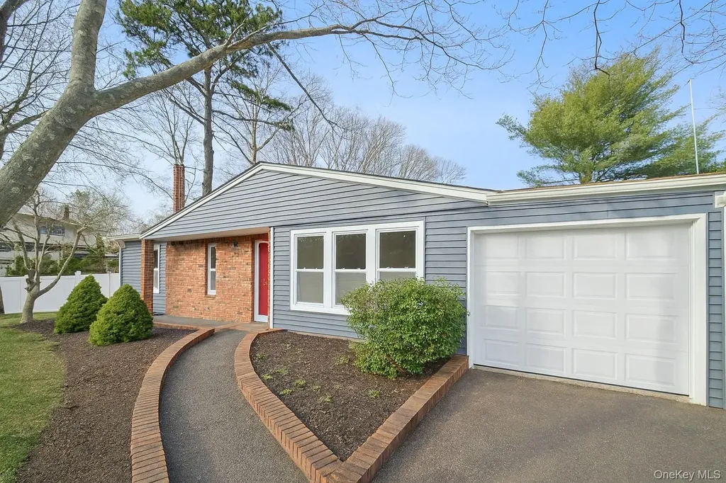 9 Northridge Drive Coram NY 11727