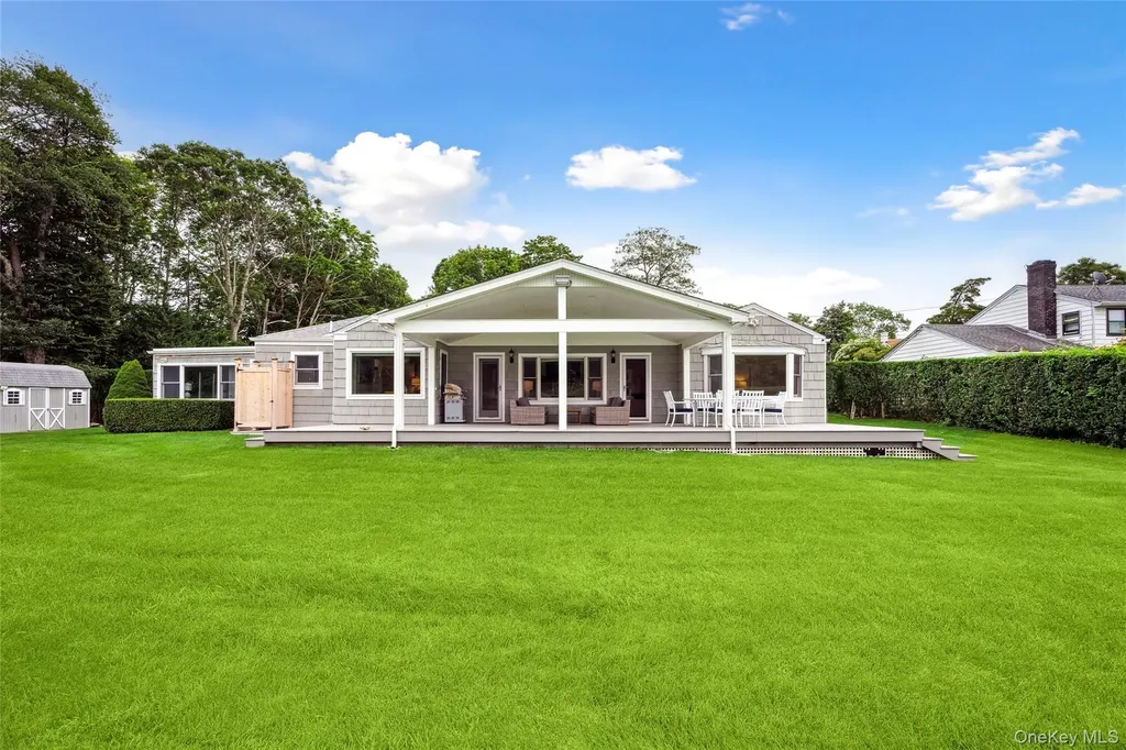 19 Bishop Avenue Westhampton NY 11977