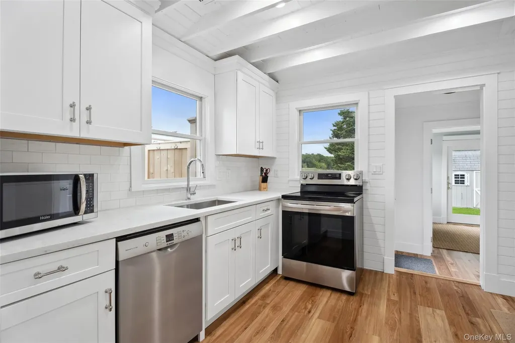 19 Bishop Avenue Westhampton NY 11977