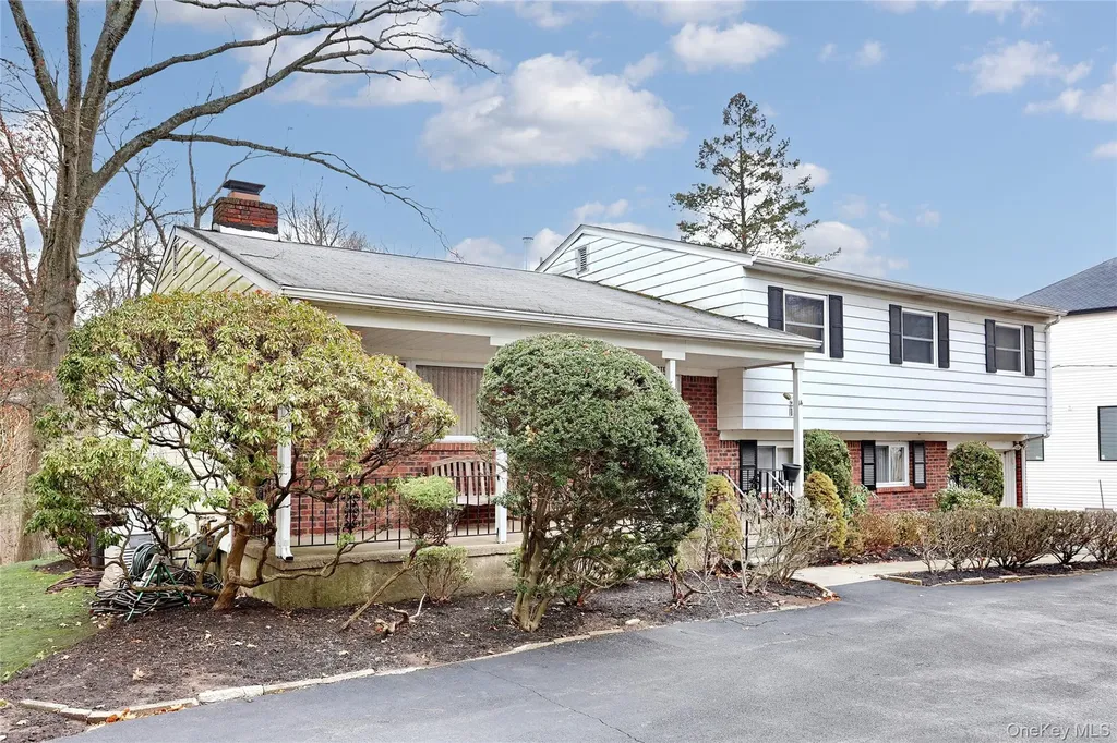 Monsey NY 10952