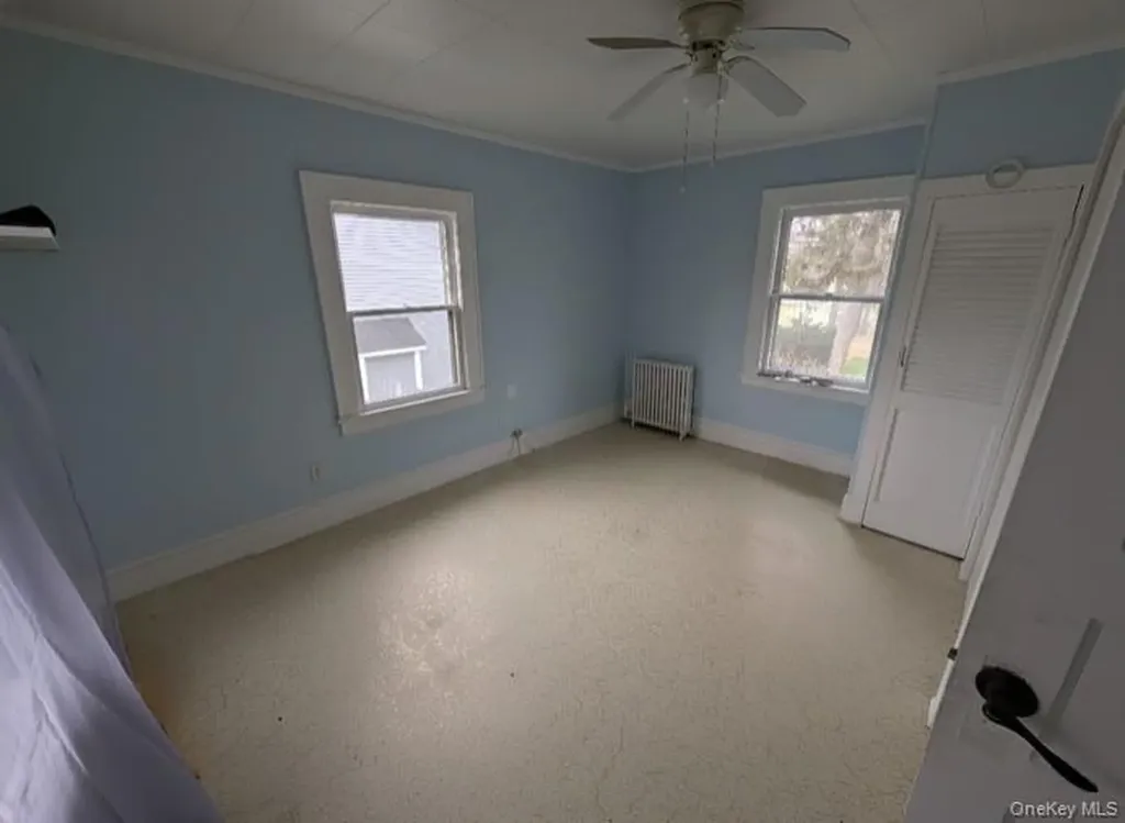 41 Stone Avenue North Babylon NY 11703