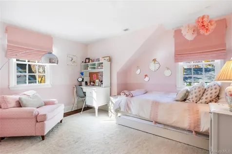 15 Overlook Place Rye NY 10580