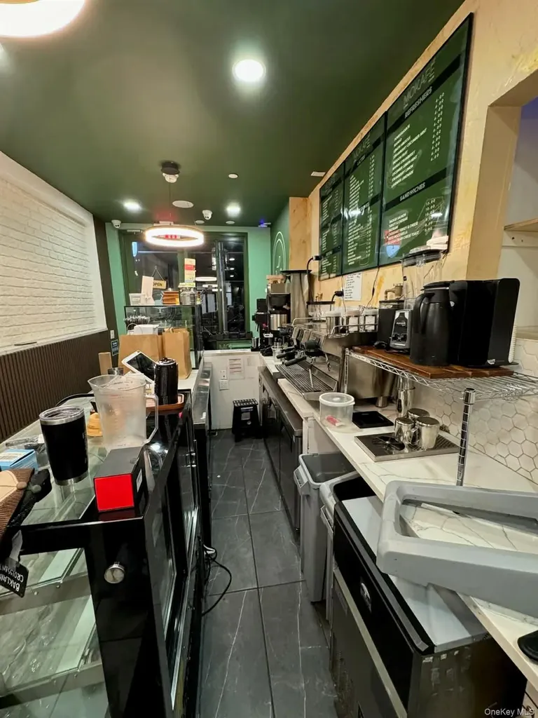 1059 Manhattan Avenue Brooklyn NY 11222