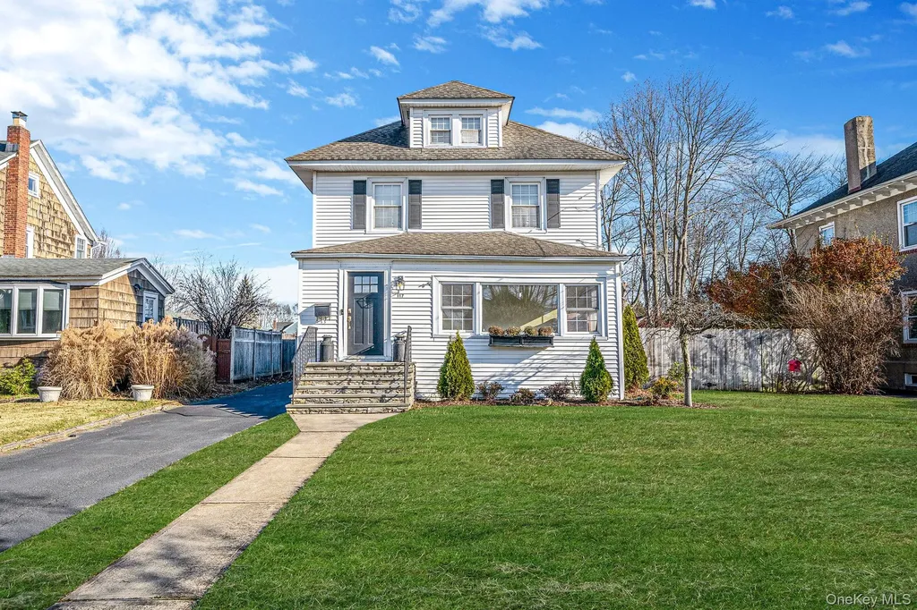 117 Jayne Avenue Patchogue NY 11772