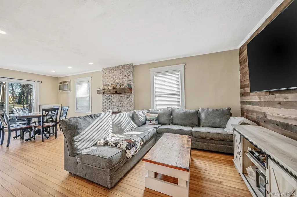 117 Jayne Avenue Patchogue NY 11772