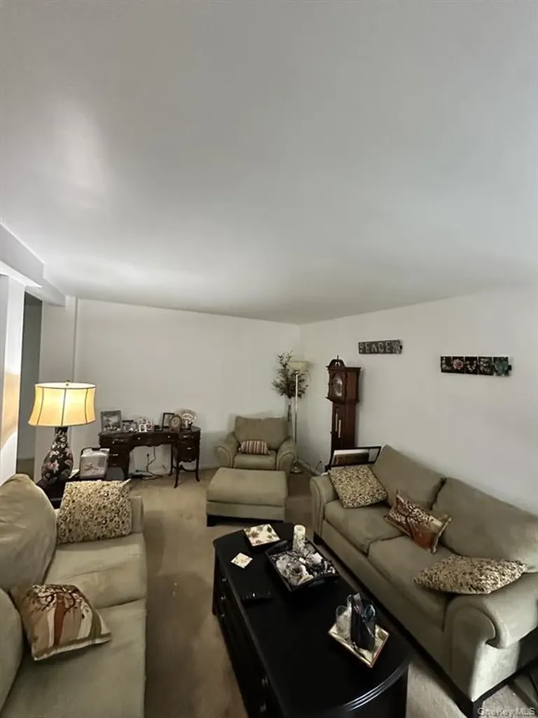 247 Parkview Avenue Bronxville NY 10708