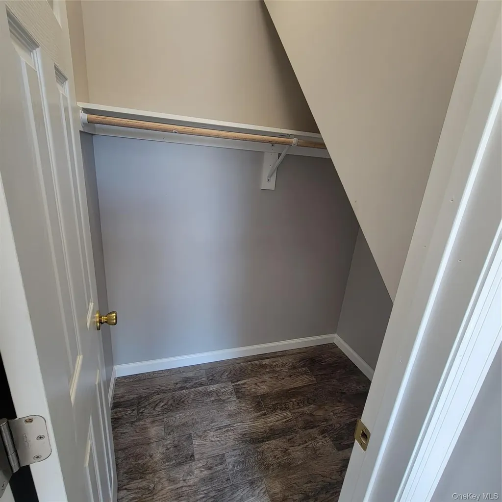 19 Railroad Street Greenlawn NY 11740