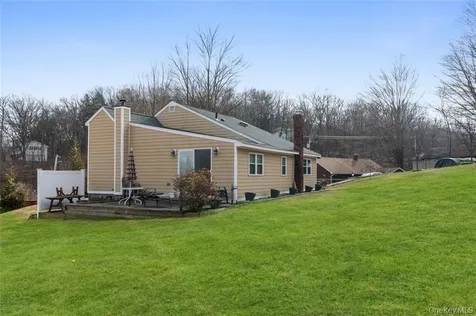 401 Nichols Street Carmel NY 10512