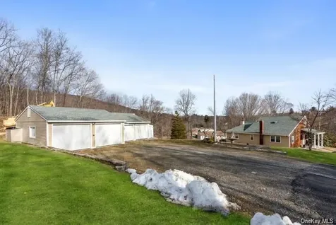 401 Nichols Street Carmel NY 10512