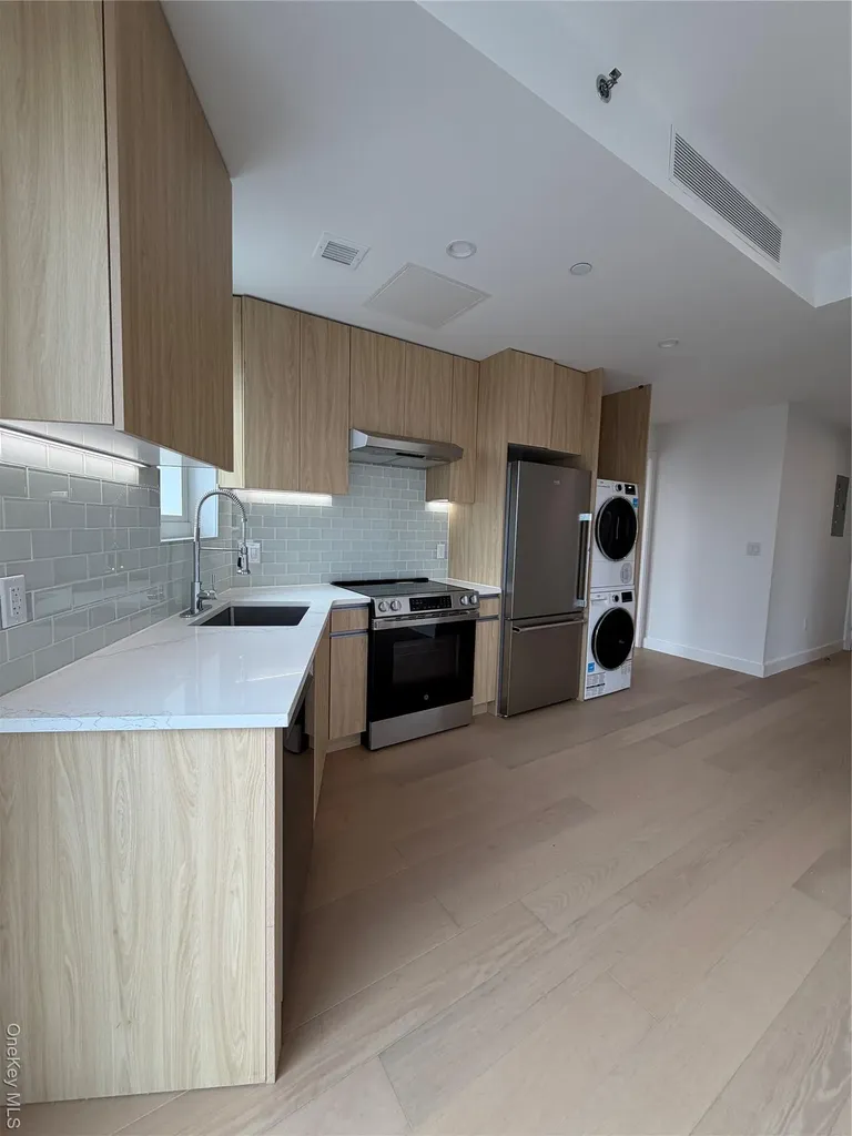 150-02 Northern Boulevard Flushing NY 11354