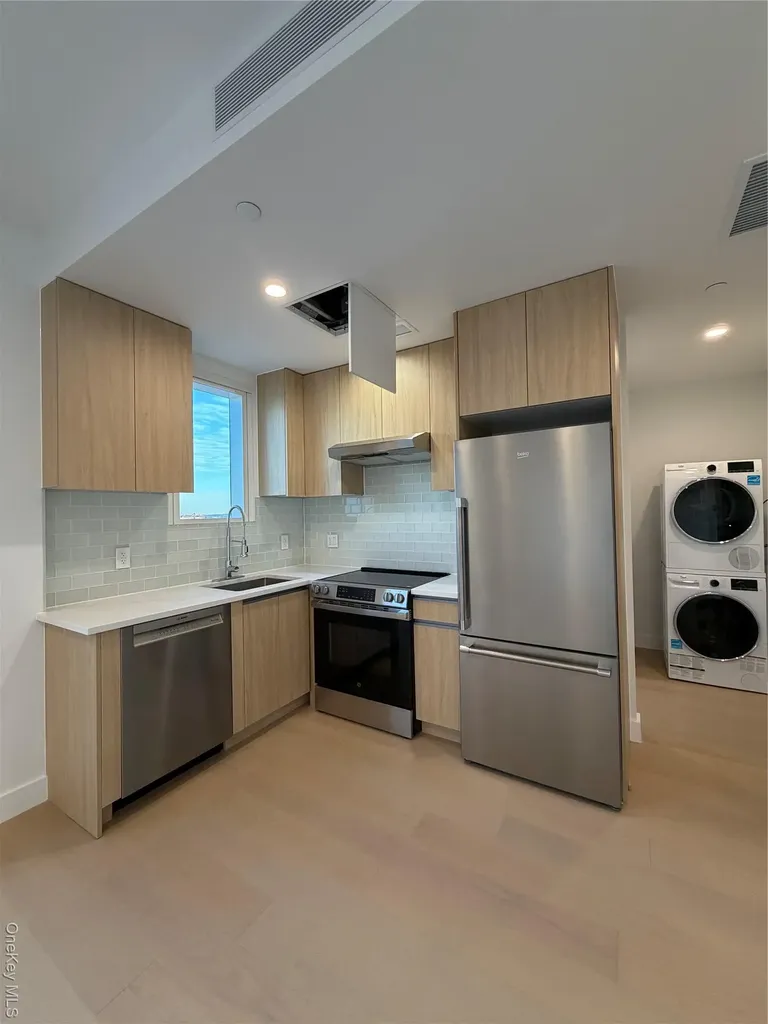 150-02 Northern Boulevard Flushing NY 11354