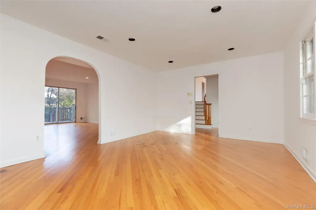 14 Theresa Lane Harrison NY 10528