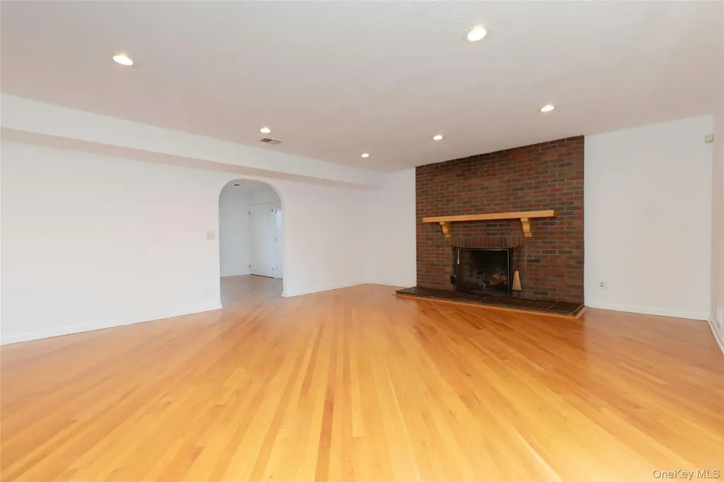 14 Theresa Lane Harrison NY 10528