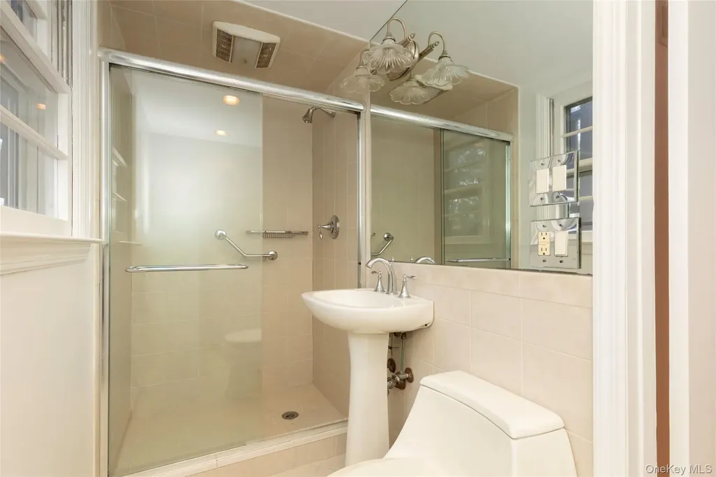14 Theresa Lane Harrison NY 10528