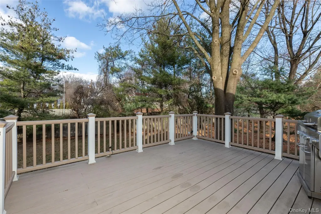 14 Theresa Lane Harrison NY 10528