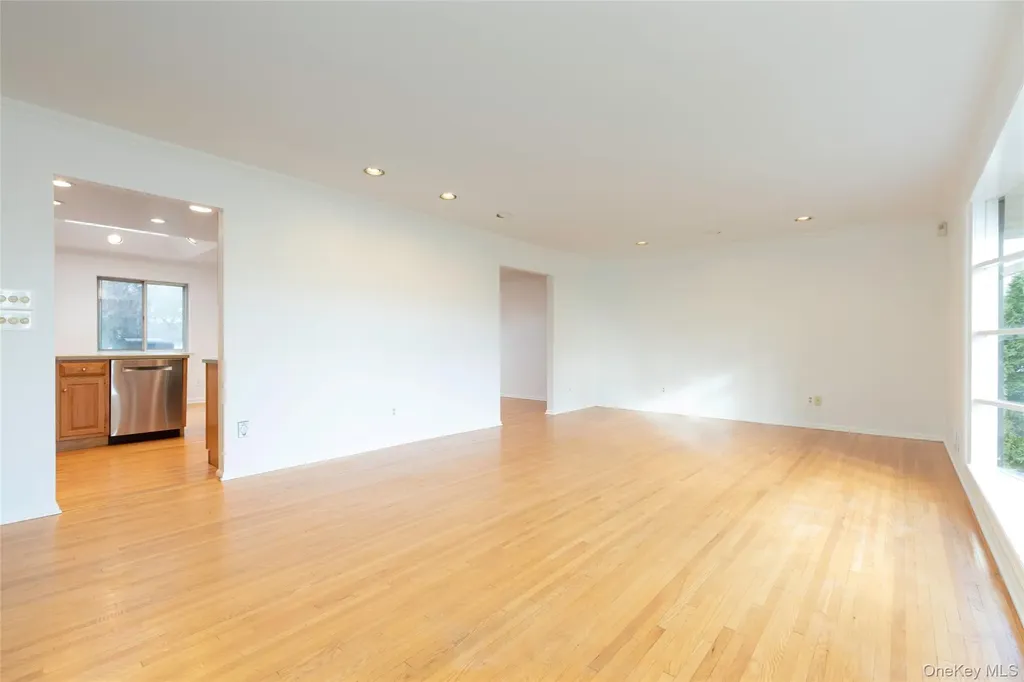 14 Theresa Lane Harrison NY 10528