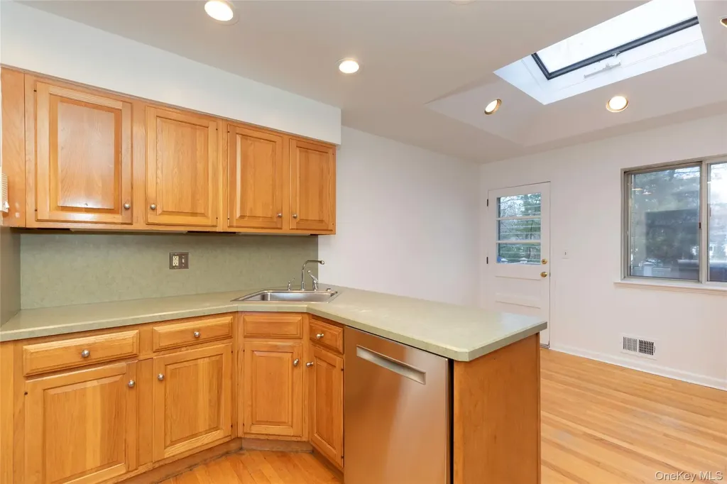14 Theresa Lane Harrison NY 10528