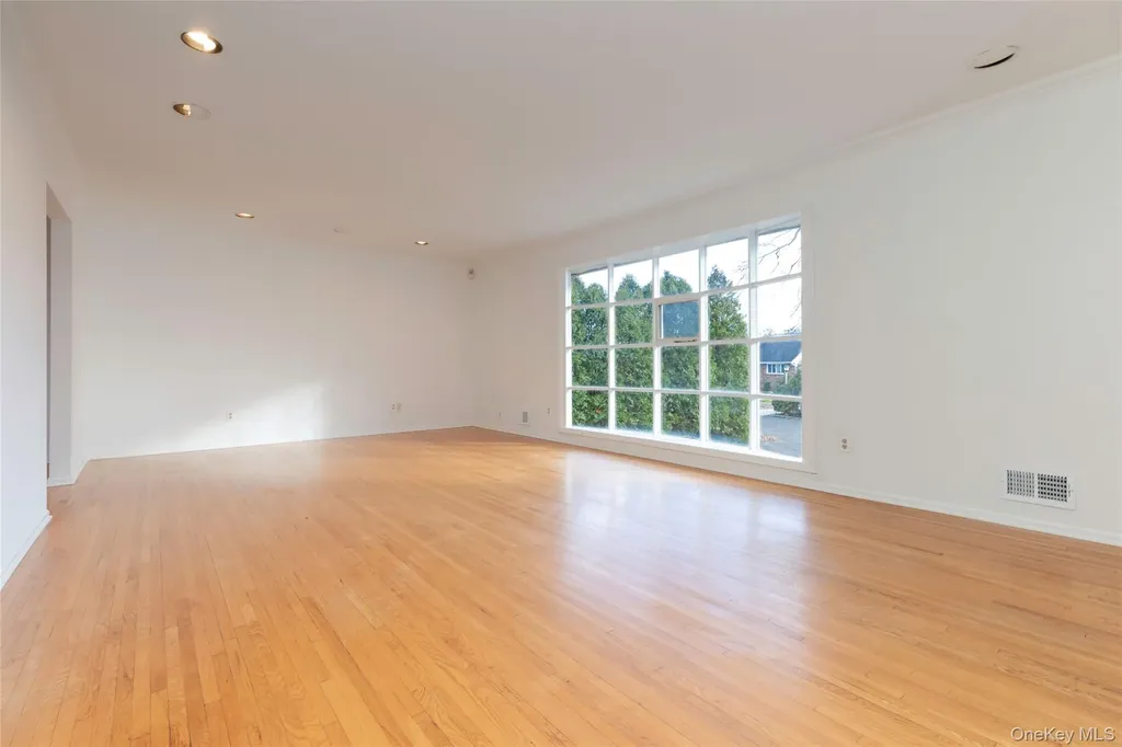 14 Theresa Lane Harrison NY 10528