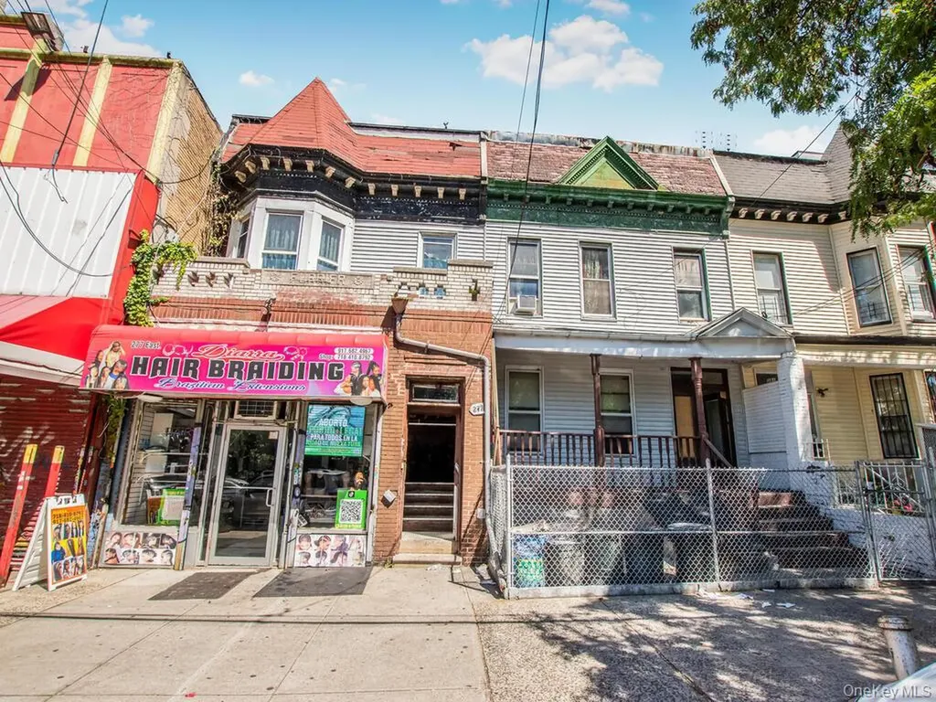 277 E 169th Street Bronx NY 10456