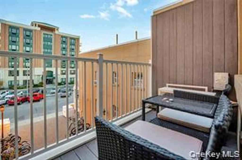 251 W Broadway Long Beach NY 11561