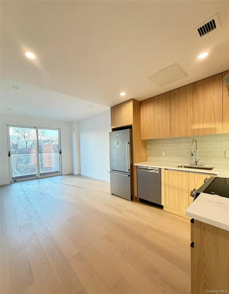 150-02 Northern Boulevard Flushing NY 11354