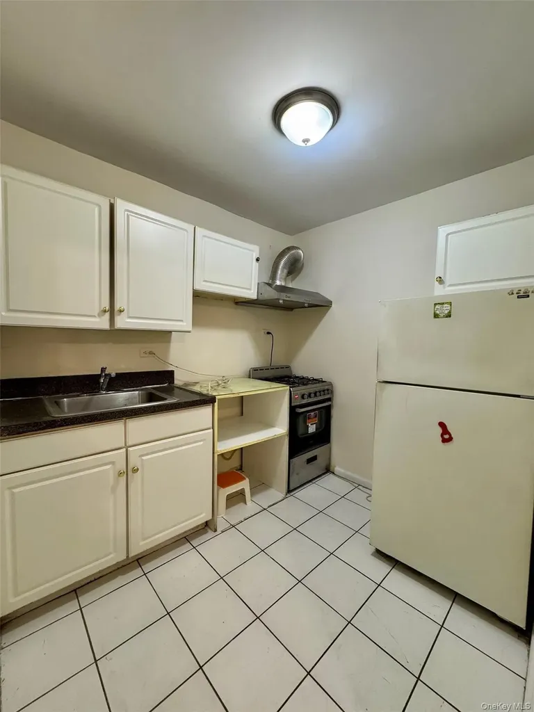 142-20 41st Avenue Flushing NY 11355