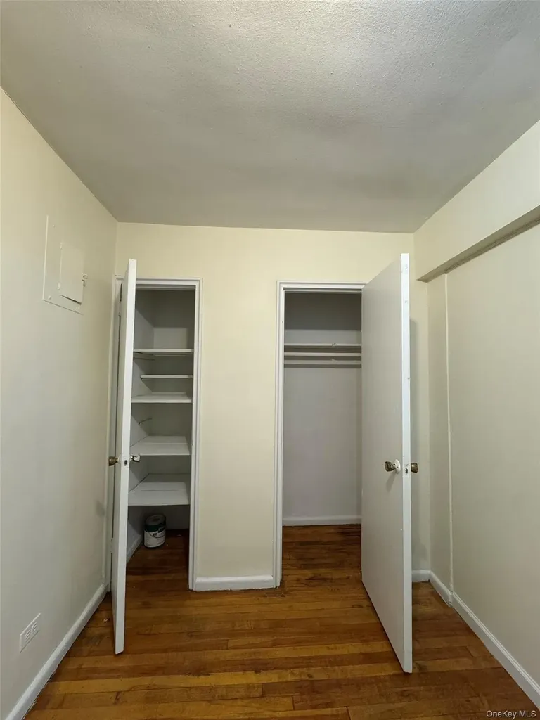142-20 41st Avenue Flushing NY 11355