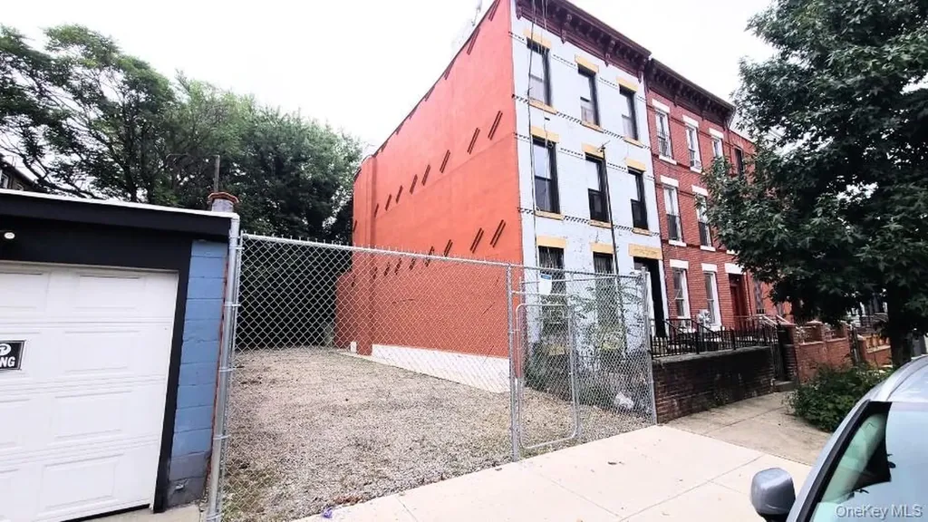 9 Marconi Place Brooklyn NY 11233