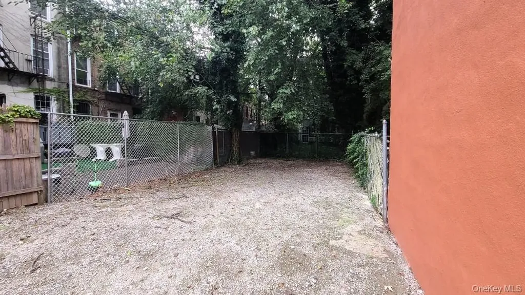9 Marconi Place Brooklyn NY 11233