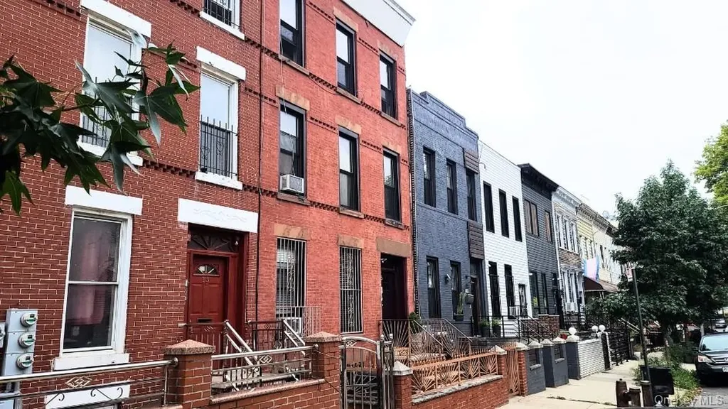 9 Marconi Place Brooklyn NY 11233