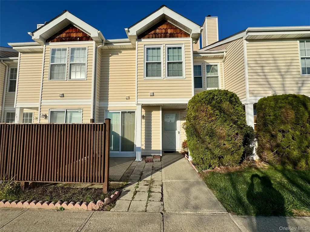 3917 Whispering Hills Chester NY 10918