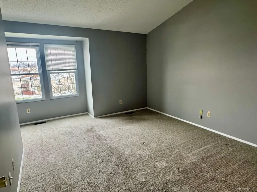 3917 Whispering Hills Chester NY 10918