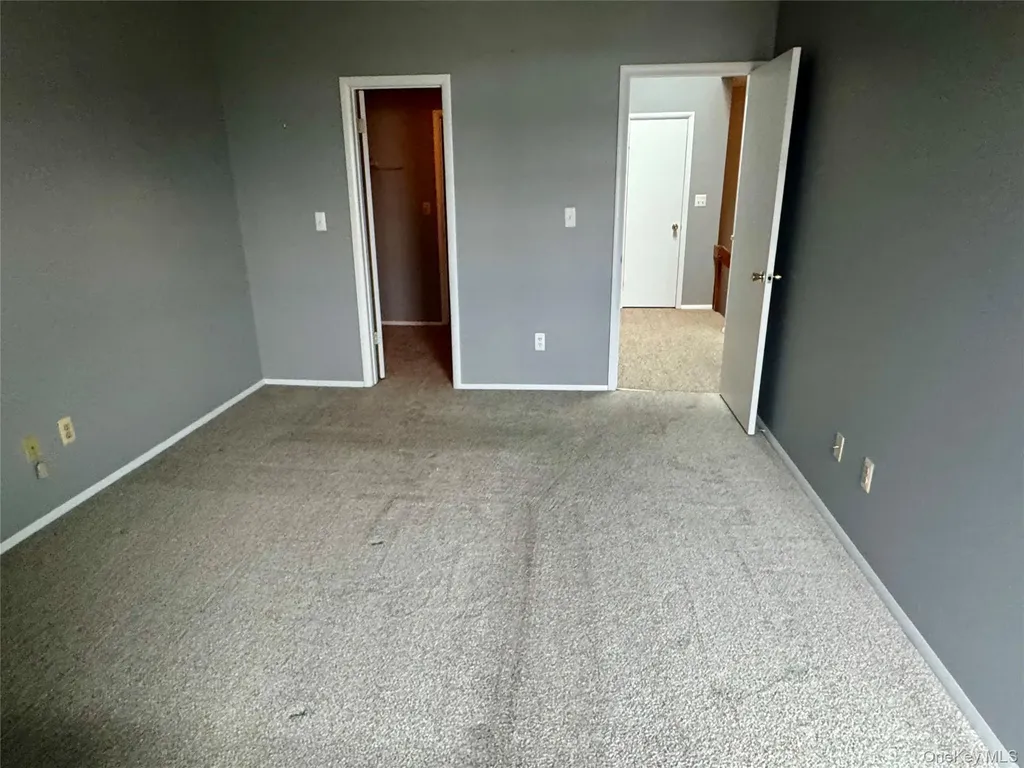 3917 Whispering Hills Chester NY 10918