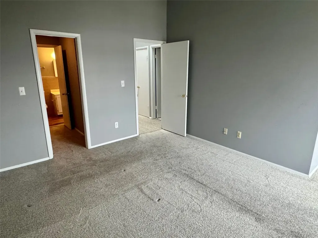 3917 Whispering Hills Chester NY 10918