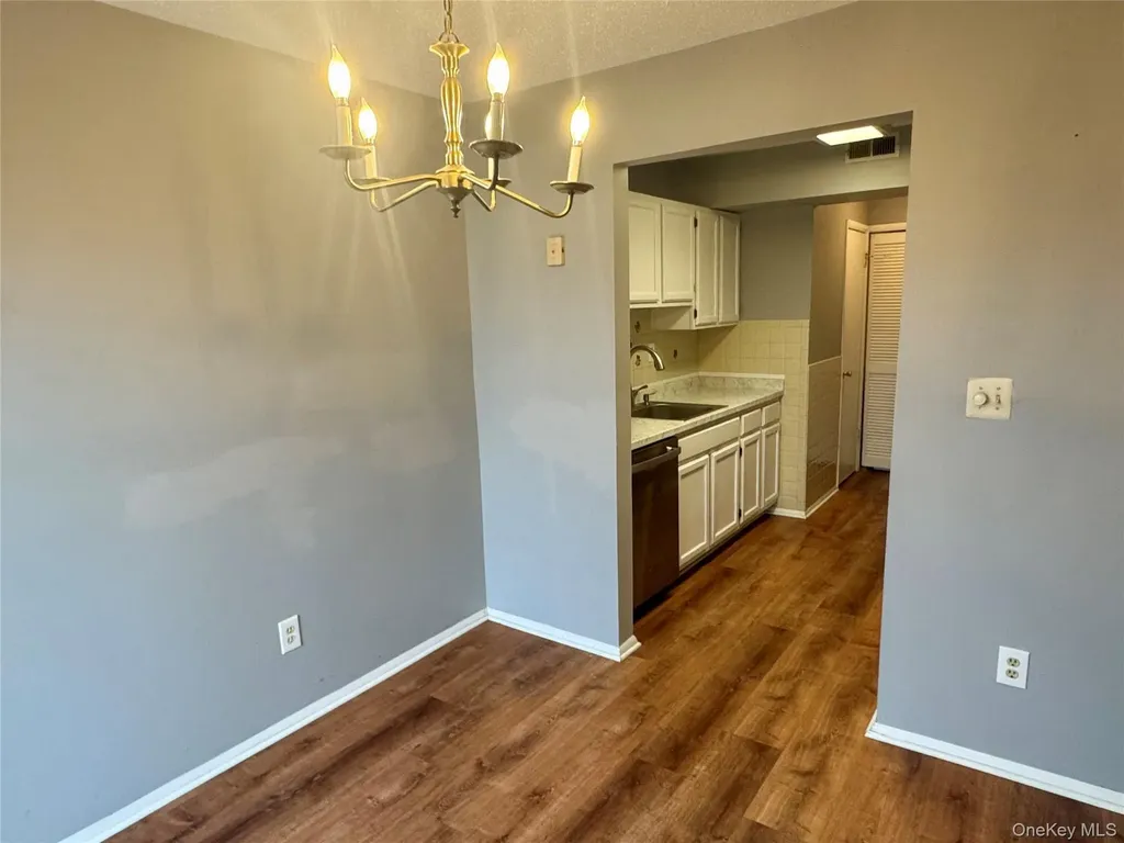 3917 Whispering Hills Chester NY 10918