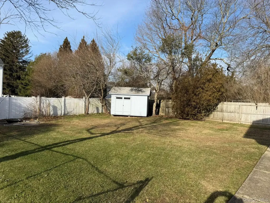 5 Denise Drive East Patchogue NY 11772