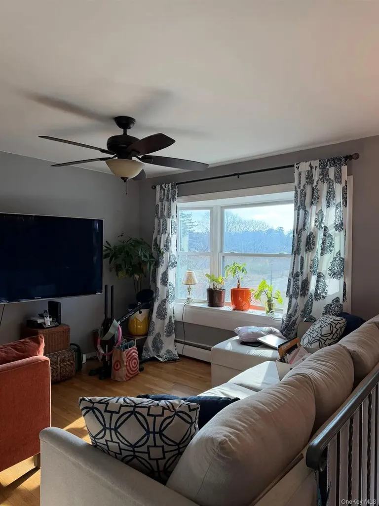 5 Denise Drive East Patchogue NY 11772