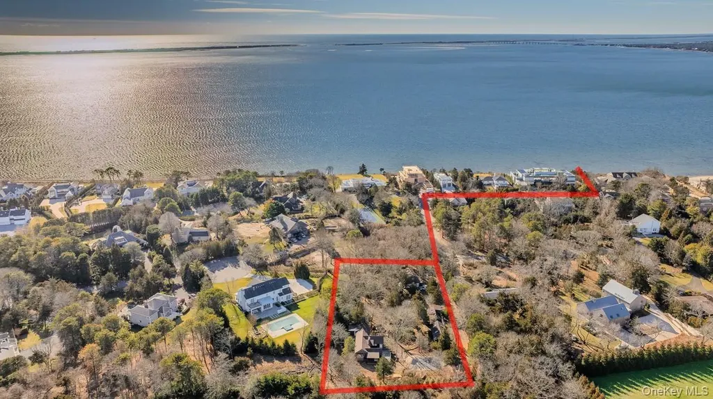 39 Cedar Drive Southampton NY 11968