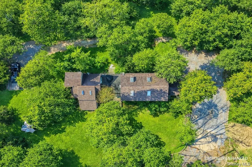 39 Cedar Drive Southampton NY 11968